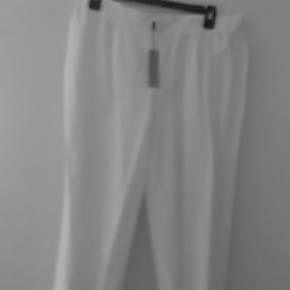 White linen Capri